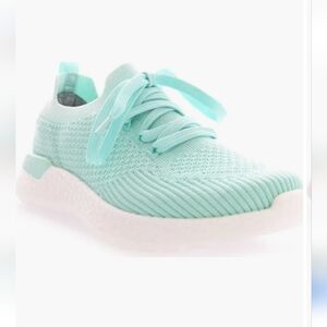 Propet B10 Unite Mint NWT Walking Sneaker Size 11W